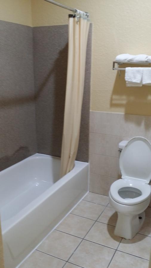 Americas Best Value Inn & Suites Northeast Houston Extérieur photo